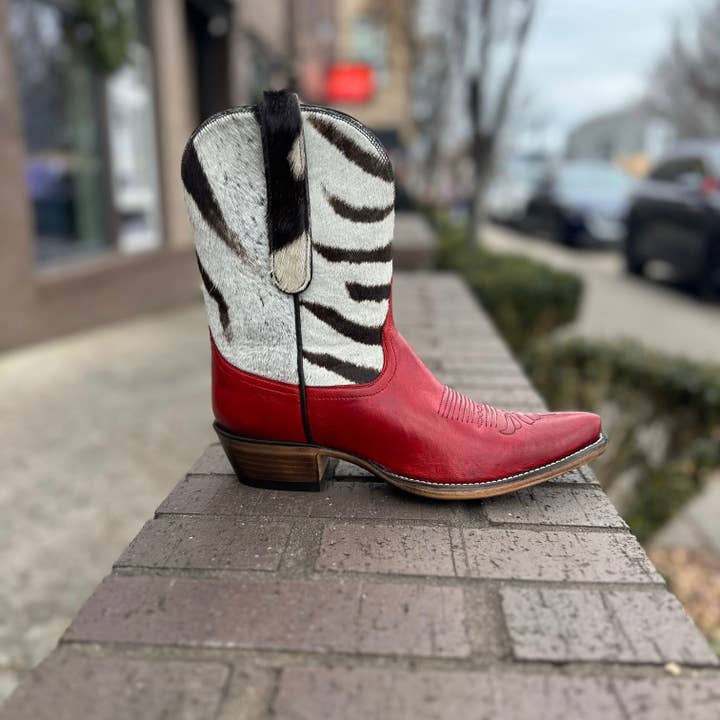 Bota de Ternera Roja Cereza y Cebra para venta al por mayor de Planet Cowboy