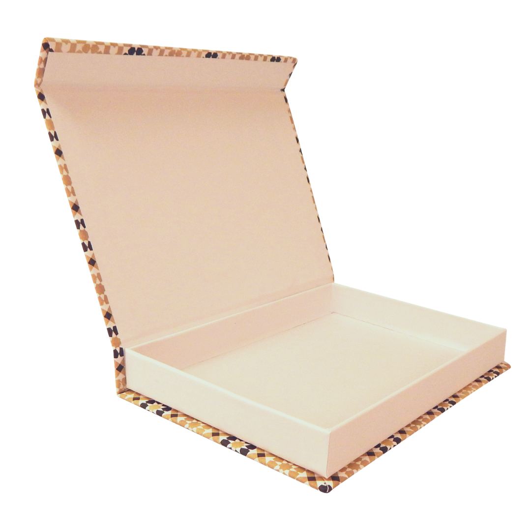 Peacock Supplies – wholesale Gift box – Ramadan Kareem Gift Box - Black & Gold6