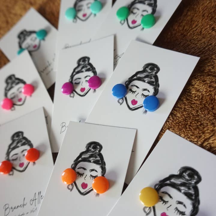 Borchia piccola luminosa per la vendita all'ingrosso da parte di Branch Alley