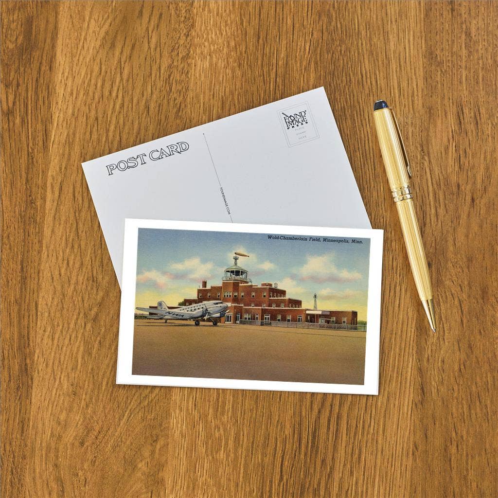 Found Image Press - Vente Cartes postales - Carte postale AV-497 Wold-Chambertain Field, Minneapolis1
