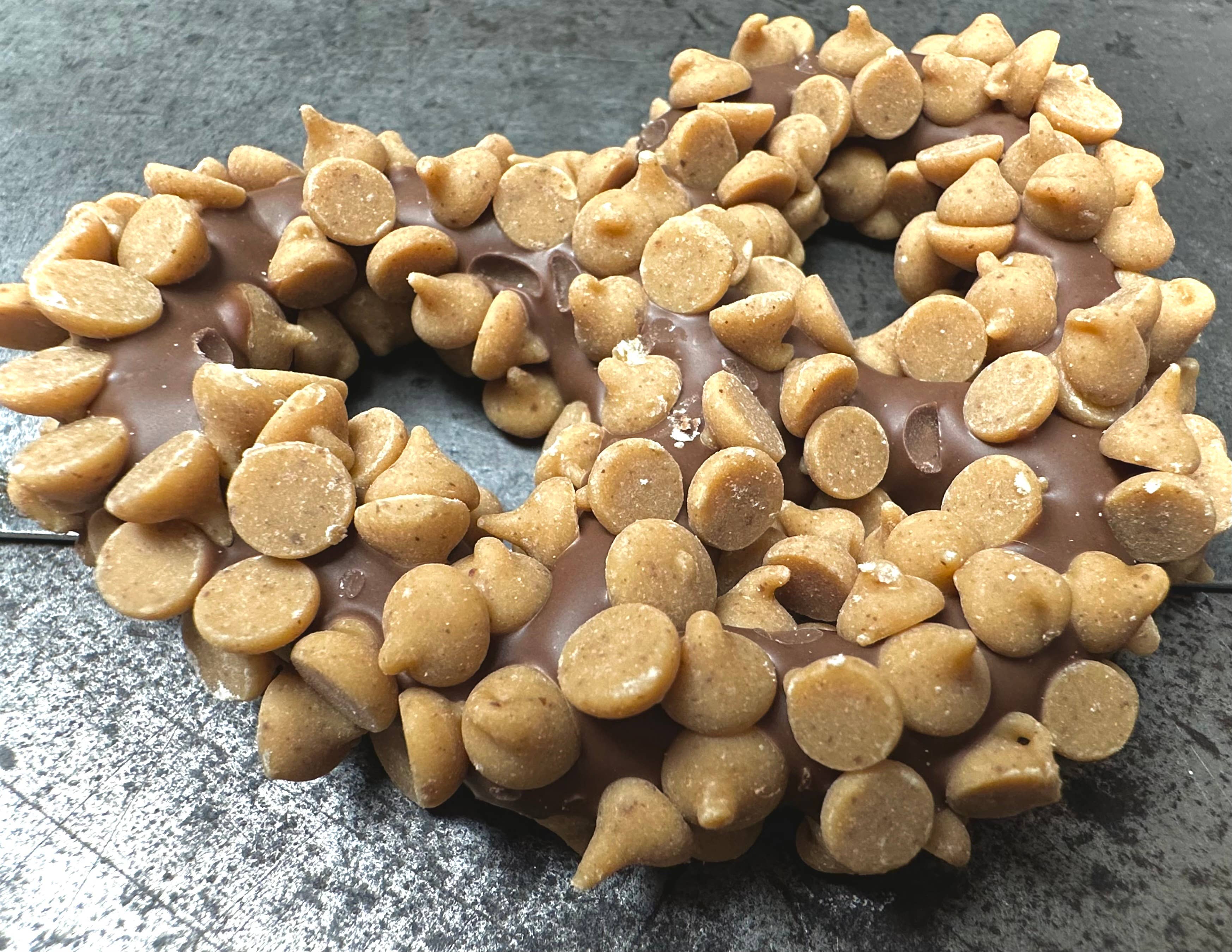 O'Shea's Candies Sweet Shop - Wholesale Chocolate Covered Sweets - Gourmet Double Dipped Peanut Butter Meltaway Pretzel 🥨 2PK 2