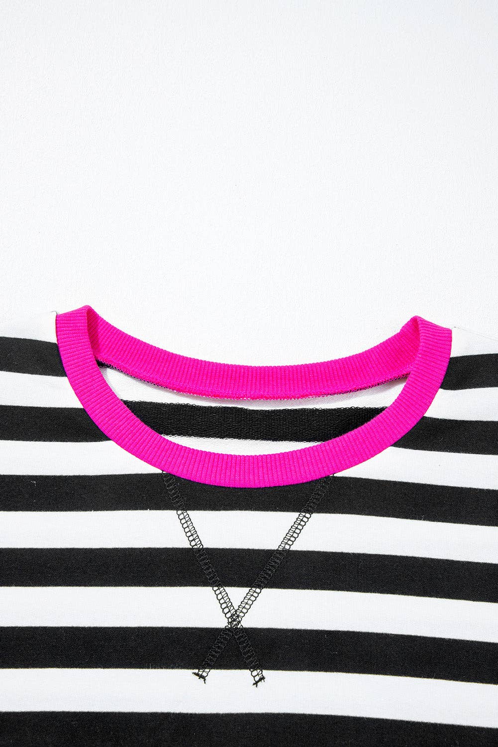 Schwarzer Streifen Schwarz gestreiftes Kontrast-Rippband Langarmbluse Lockeres Shorts-Set für den Großhandel auf Faire2