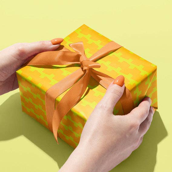 Block Shapes Orange Gaveindpakning | Indpakningspapir for engroshandel hos Feel Good Supplies