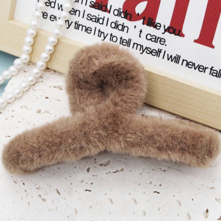 ACCITY - Wholesale Hair Clip - Women's - MULTICOLOR FAUX RABBIT FUR HAIR CLAW CLIP TWIST_CWAHA015310