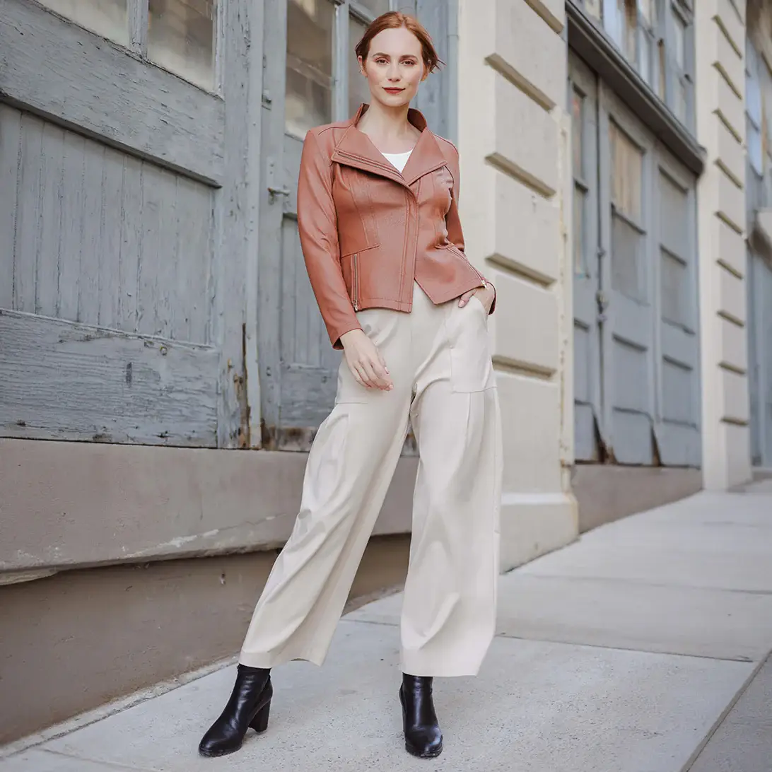 Clara Sunwoo - Vendita all'ingrosso Giacca in pelle - Donna - Giacca Signature Liquid Leather™ JK16110