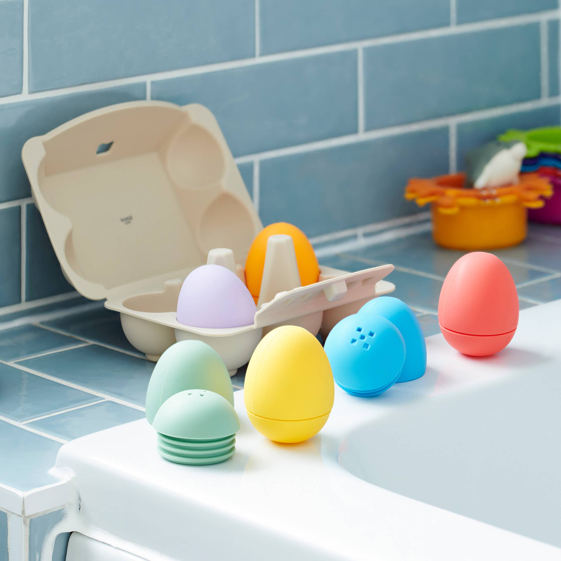 Commotion – wholesale Toy set – Kids – SiliSoft® Sensory Eggs (Rainbow)2