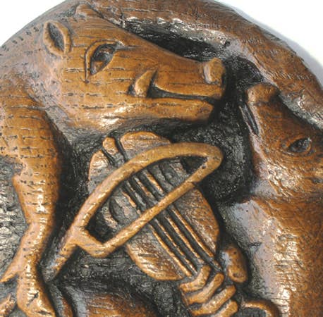 Oakapple Designs Ltd - Wholesale Decorative Figurine - Pig Playing The Viol - Reproduction Cathedral Carving.1