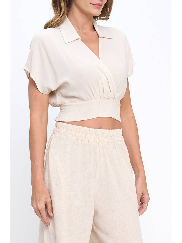 Renee C. - Vente Chemisier – femme - Fabriqué aux États-Unis Haut court en lin à col en V avec détail smocké2