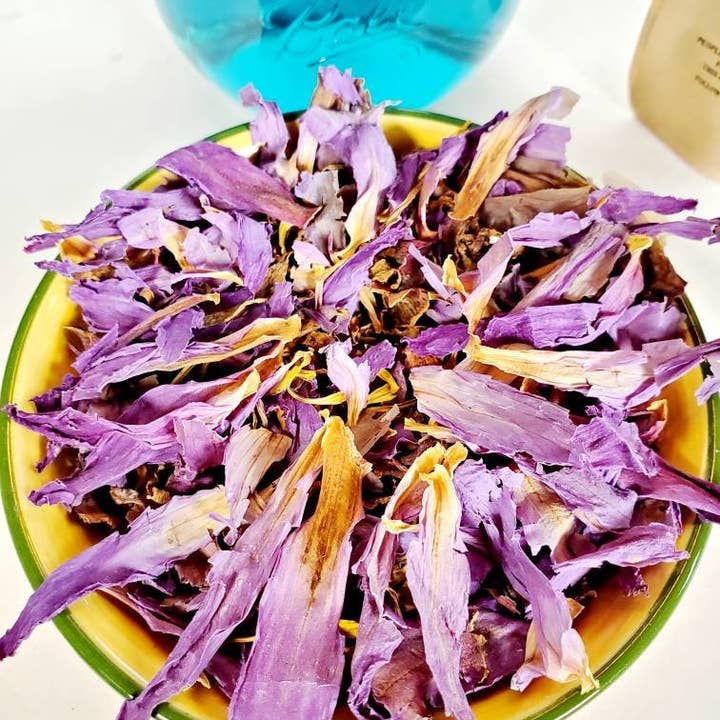 Hyper Boreal Herbs - Wholesale Losse thee - Blue Butterfly Tea - Blauwe Lotusbloem - Biologische Kruidenmix Losse Theeblaadjes1