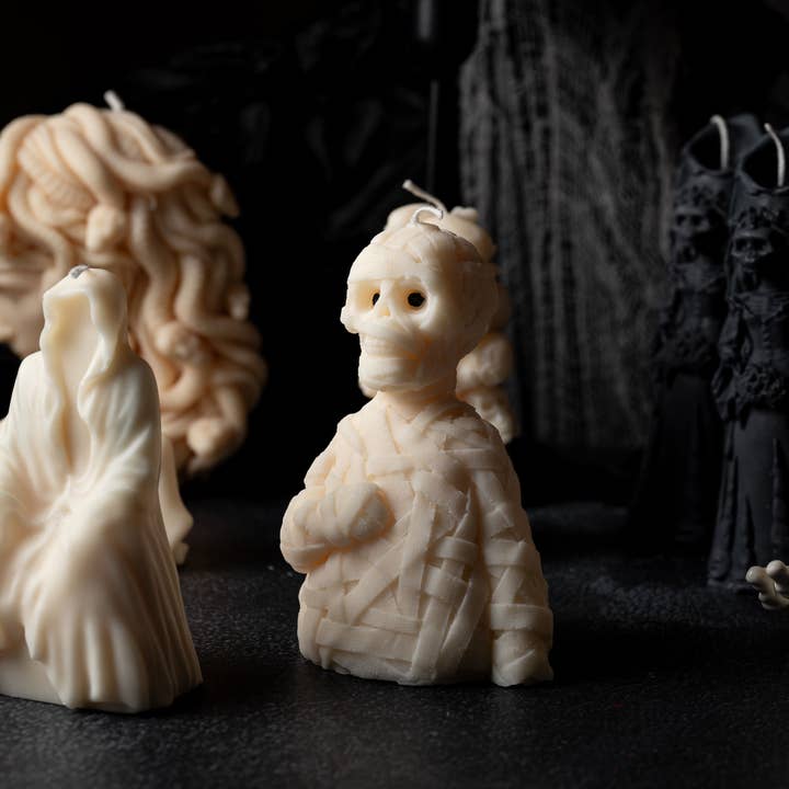 Allure CA - Wholesale Novelty Candle - Halloween Elegance Zombie Skull Candle - Skeletal Decor
