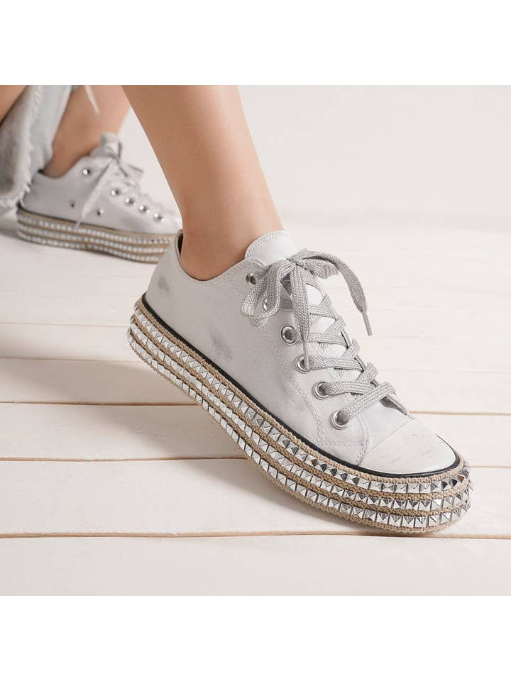 BEAST FASHION - Wholesale Lifestyle trainers – Women′s - ASH-07 Studded Top Sneakers5
