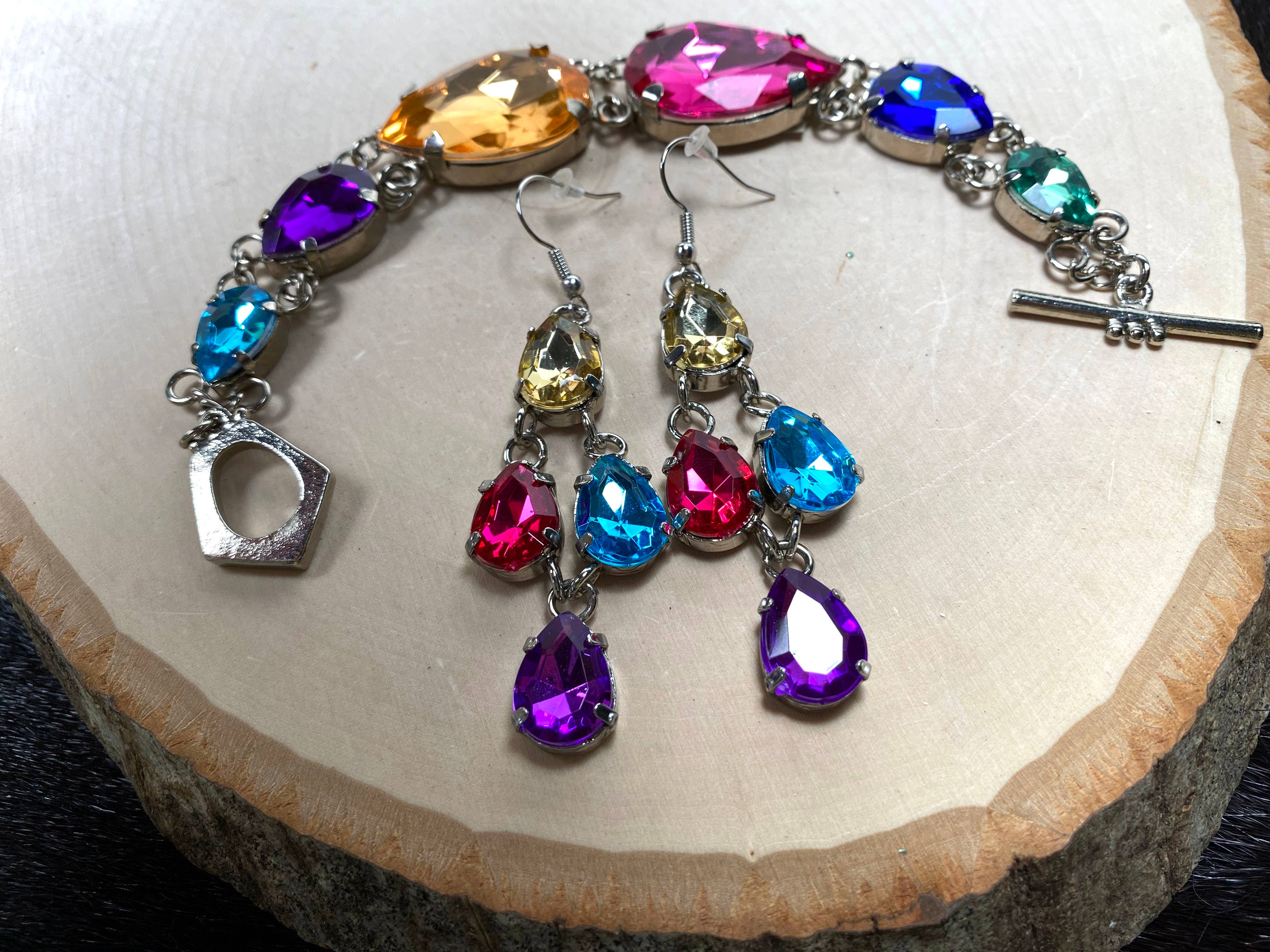 Fiona Accessories - Vente Parures de bijoux - Parure bracelet et boucles d'oreilles en forme de paon1