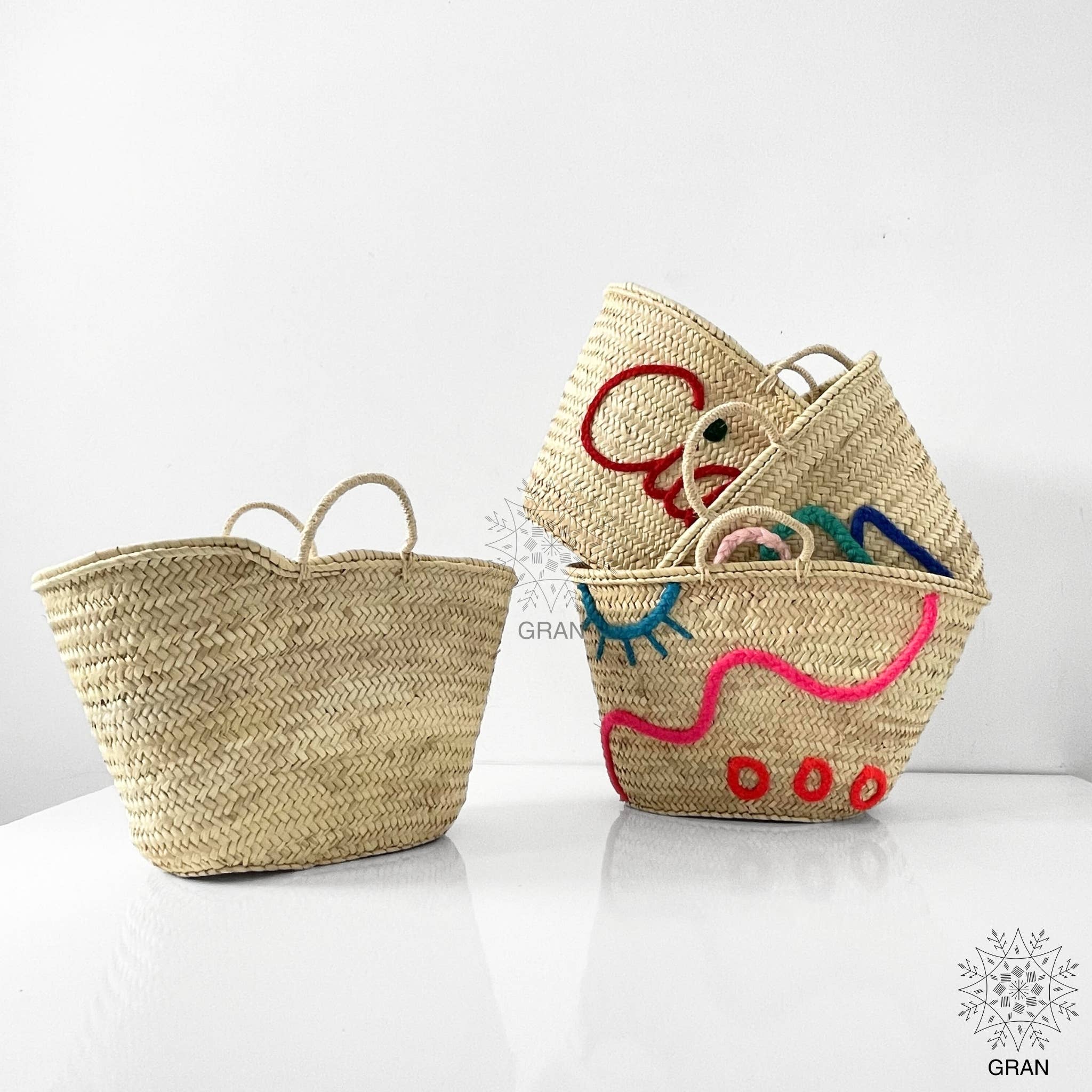 Gran Wholesale - Vente Sac de plage - Sacs en paille brodés personnalisés avec anses courtes, sac cabas12