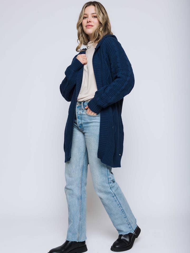 Cardigan con cappuccio e trecce Olivia per la vendita all'ingrosso da parte di ORB