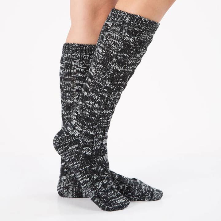 ACCITY - Wholesale Socks - Women's - CABLE KNITTED KNEE HIGH SOCKS_CWMS112