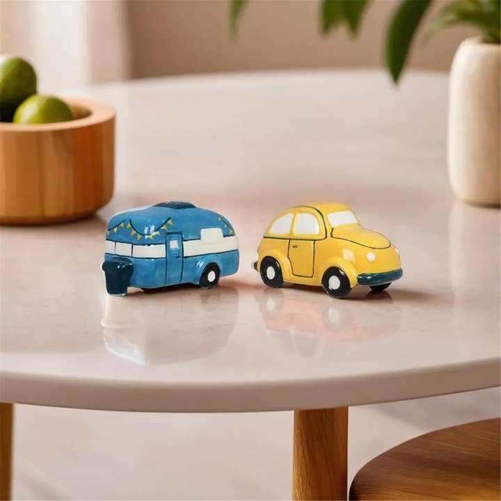 Young's - Wholesale Salt & Pepper Shaker Set - Ceramic Happy Camper Salt and Pepper Shaker Set