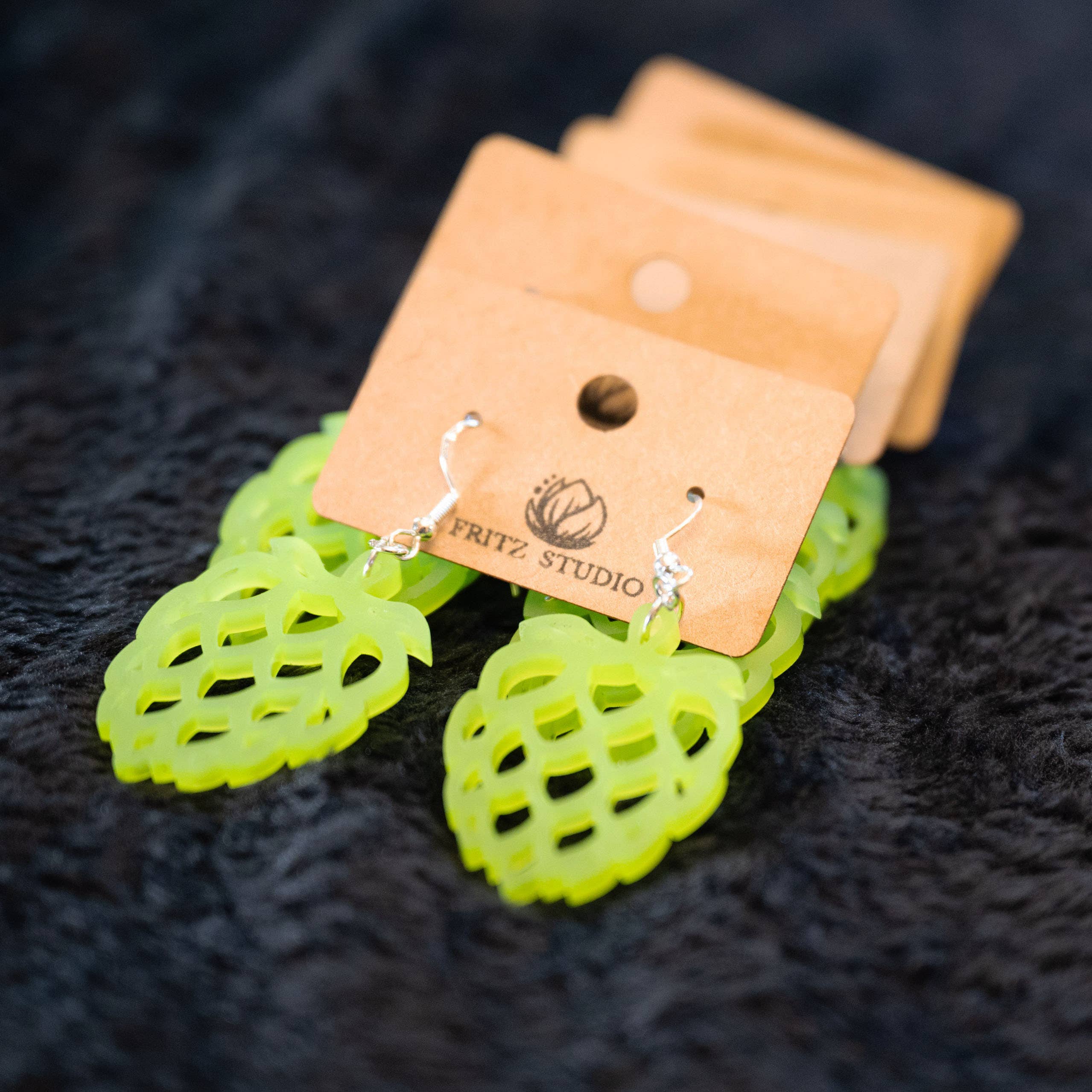 Fritz Studio - Wholesale Dangle Earrings - Hoppy Highlight Earrings1