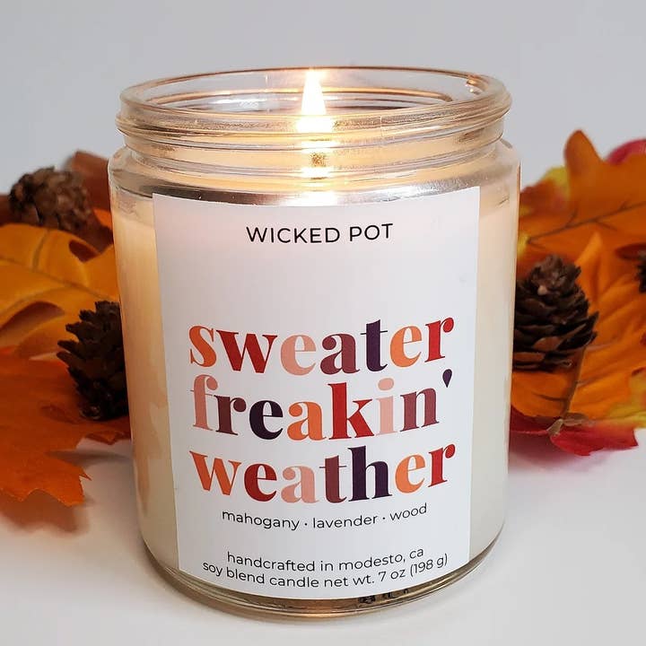 Sweater Freakin' Weather pour la vente par Wicked Pot