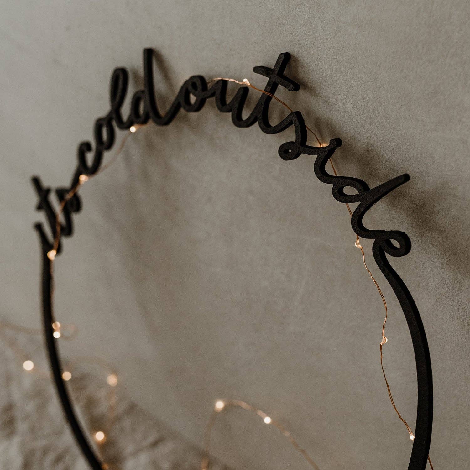 Eulenschnitt – wholesale Wreath – wooden wreath It's Cold Outside (pack of 8)1