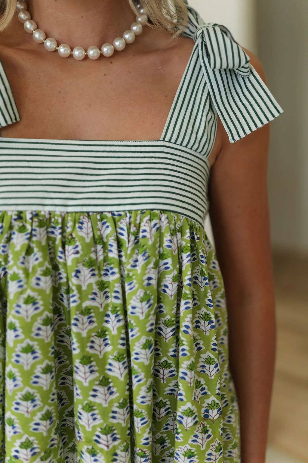 Rosa Clothing - Wholesale Dress - Women's - 2025 Odette floral sleeveless tie shoulder straps mini dress20