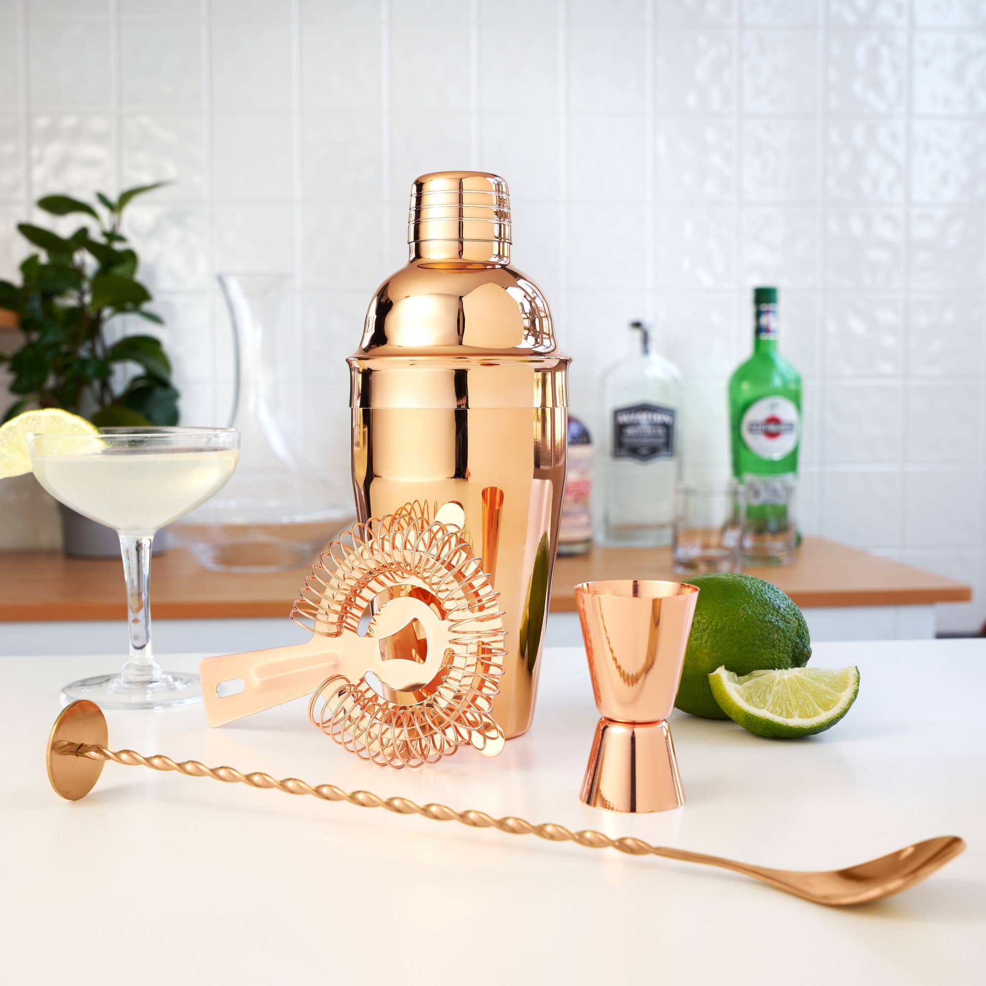 TRUE - Wholesale Bar Tool - Stainless Steel Barware Set of 4 ASSORTED COLORS32