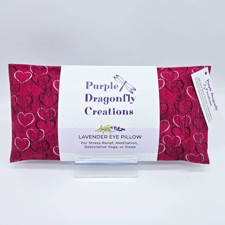 Coussin pour les yeux Lavender - Merlot Hearts pour la vente par Purple Dragonfly Creations