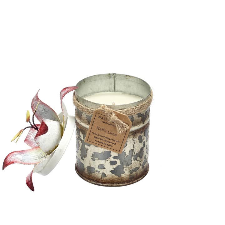 White Spice Tin Candle - Pink Lily for wholesale by Bentley & Bo