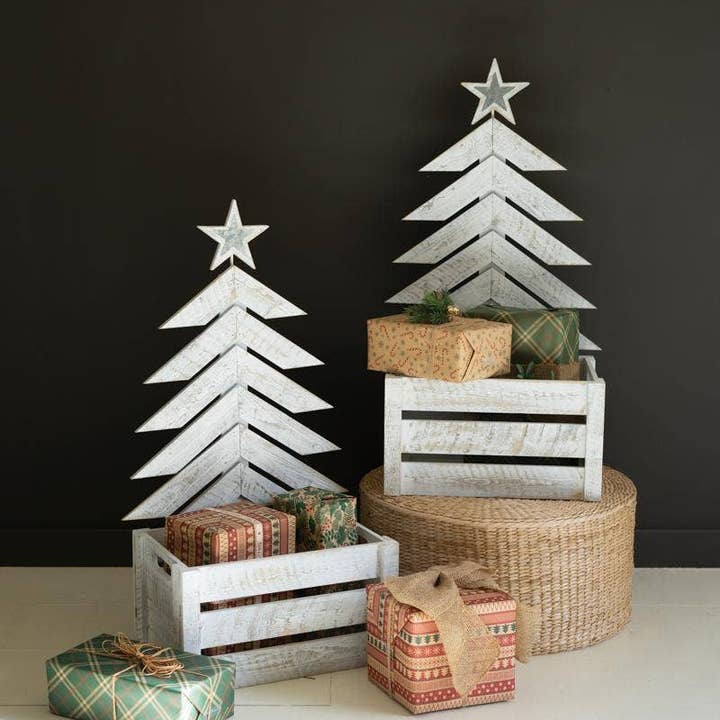 Kalalou - Wholesale Christmas Decoration - Recycled Distressed White Wood Christmas Tree with Crate