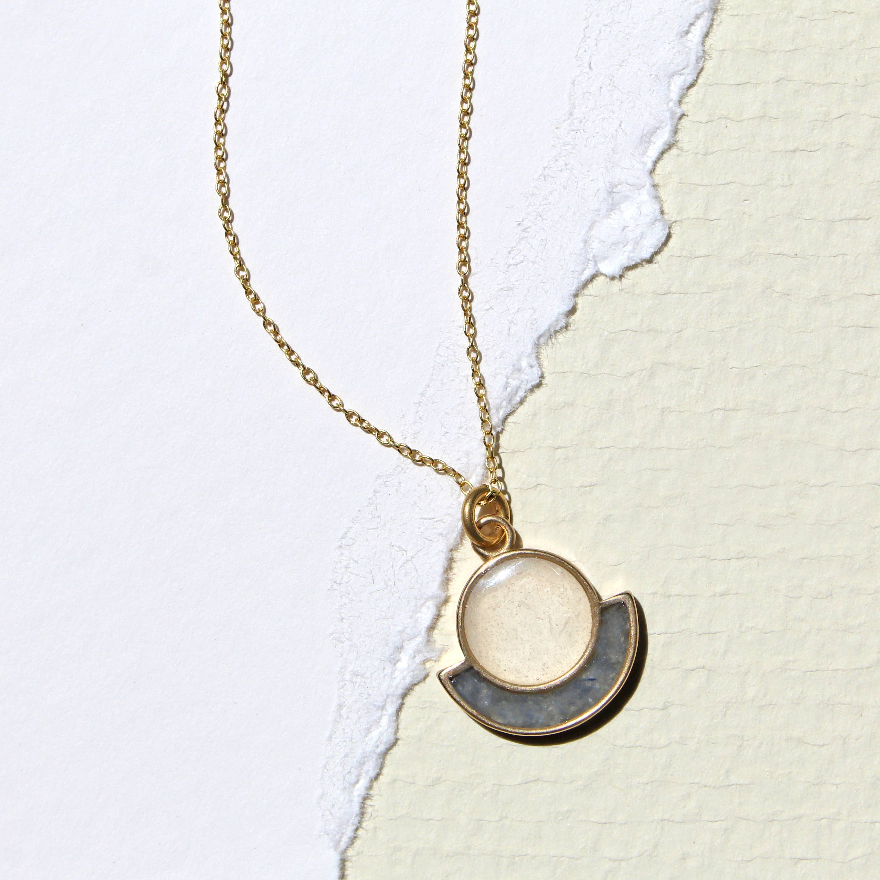 Cameoko - Wholesale Pendant/Charm Necklace - The Mini Moonrise Necklace0