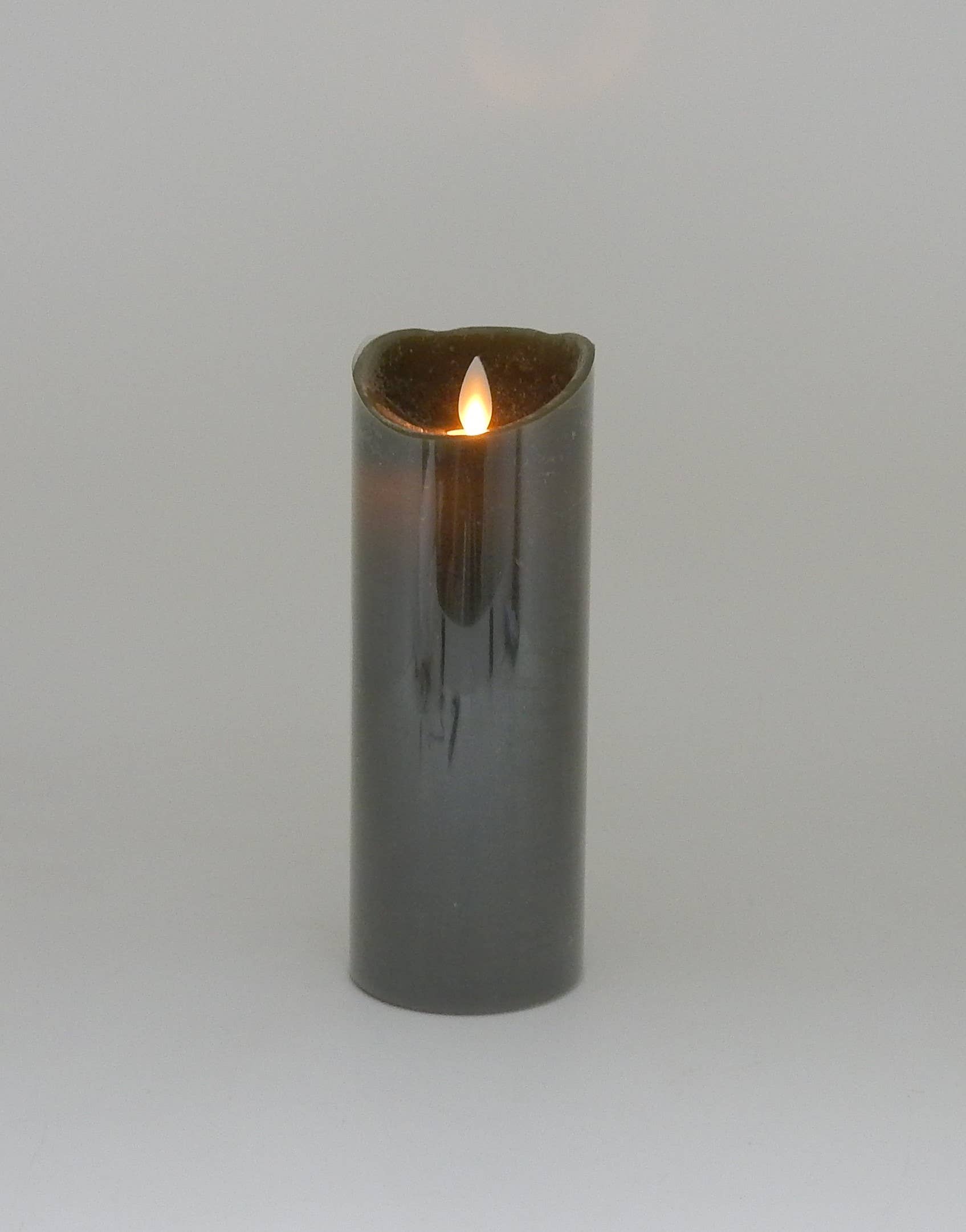 Green Pastures Wholesale – wholesale Flamlöst ljus – Green Pastures Wholesale LED-ljus i äkta vax med flamfria fladdrande ljus – pelarformade1