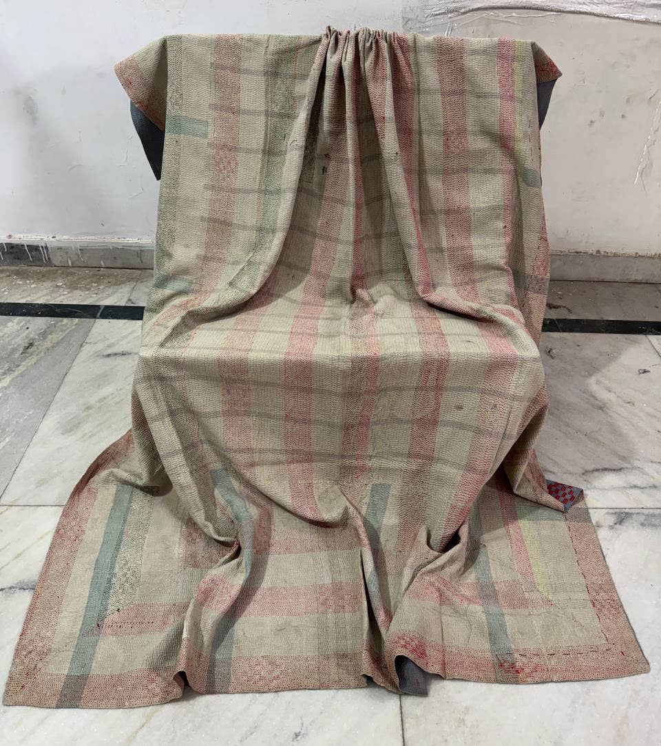 bhavnas boutique – Engroshandel Quiltet tæppe – Inspireret af Heritage Quilt Letvægts Bomuld Kantha Quilt0