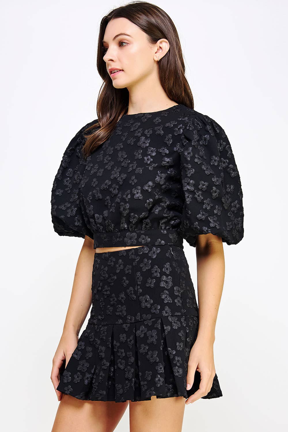 Strut & Bolt - Wholesale Blouse - Women's - Floral Jacquard Puff Sleeve Top0