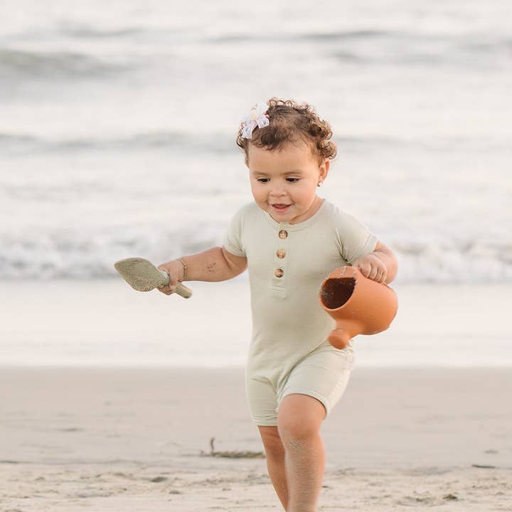 Marlowe & Co - Wholesale Toy Set - Kids - Terracotta Silicone Garden Set 10