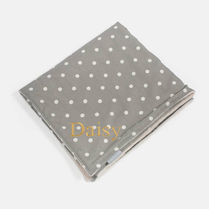 Lords and Labradors – wholesale Pet blanket – Dog – Dog & Puppy Blanket in Spots & Stripes8