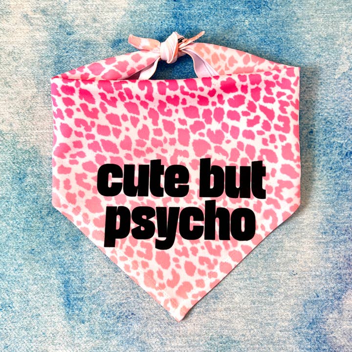 Cute but Psycho | Bandana amusant pour chien pour la vente par The Dapper Paw