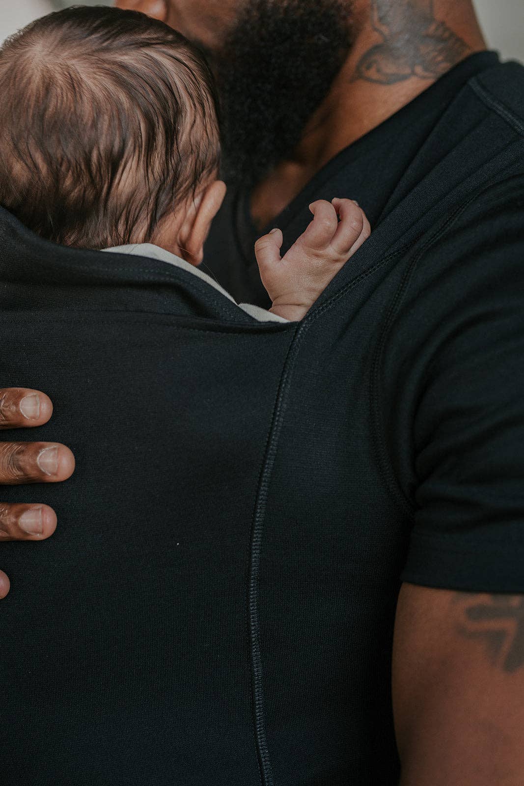 Lalabu - Wholesale Baby Carrier - Lalabu Dad Shirt | Baby Carrier | Black1