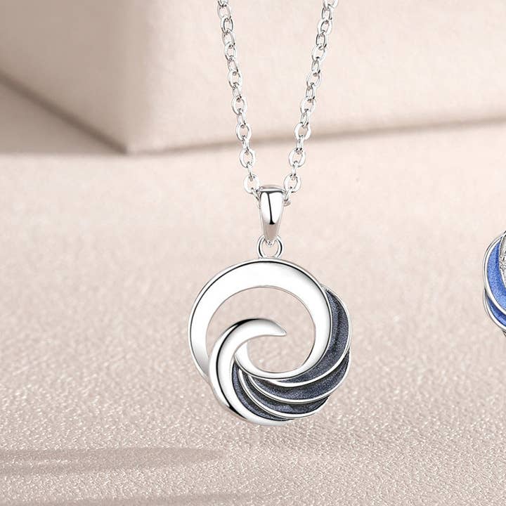 Perimade & Co. LLC - Venta al por mayor Collares con colgantes/abalorios - Collar de pareja con diseño de ave fénix a juego en plata de ley 925