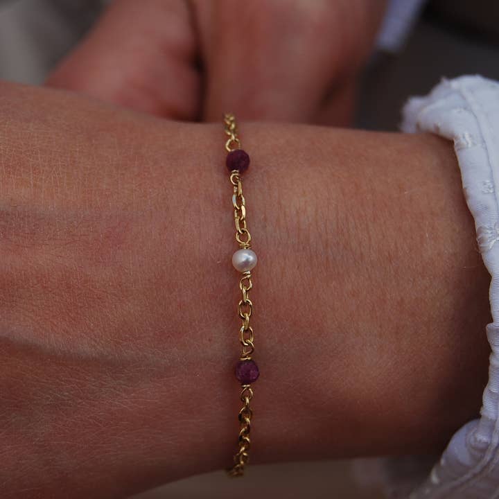 Ruby-pearls bracelet, silver 925 bracelet, gemstone bracelet for wholesale by Yneda Jewels