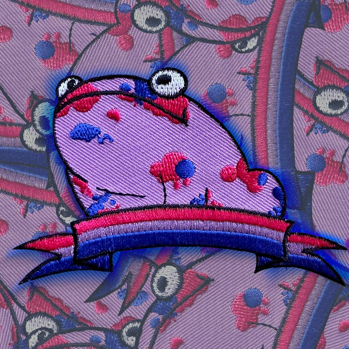 Écusson brodé Bisexual Pride Frog pour la vente par The Darks Art