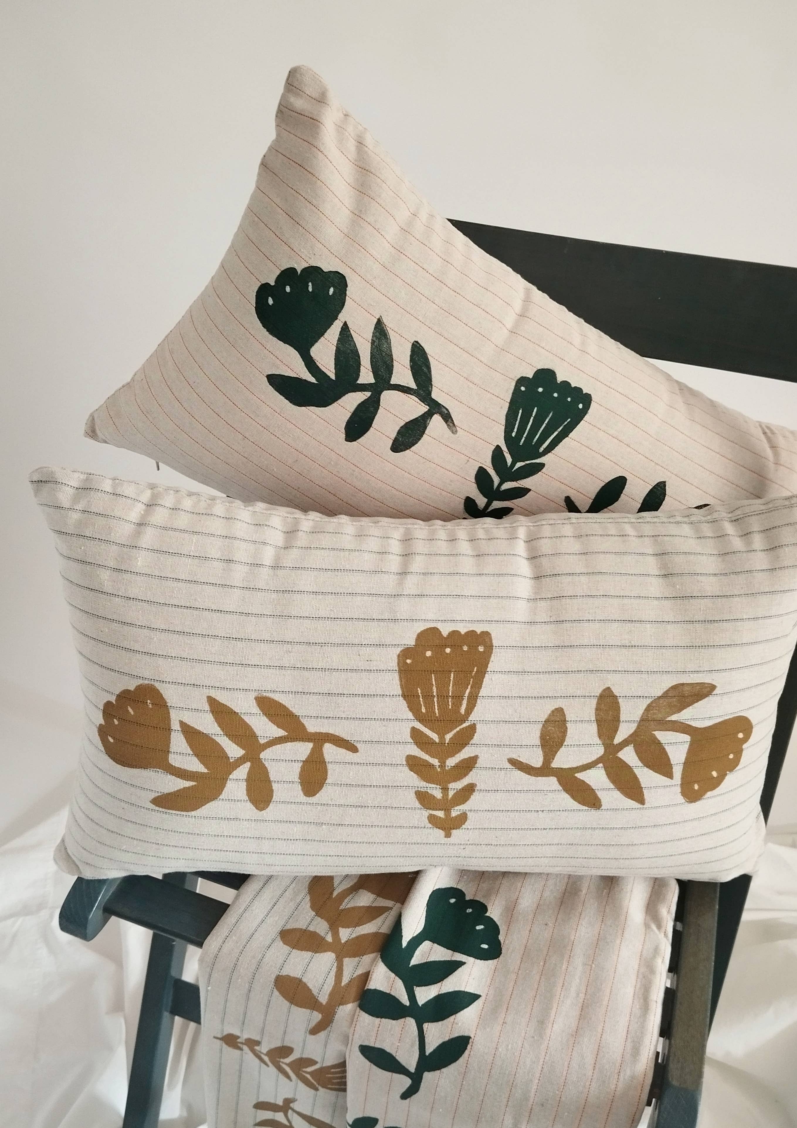 The Ink Job – Engroshandel Lændepude – Nostalgisk blomsterprint pudebetræk i hør4