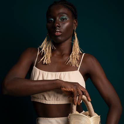 Bag Espiral - Almond and other Purchase Wholesale cascara espelta. Free Returns & Net 60 Terms on Faire trending on Faire.