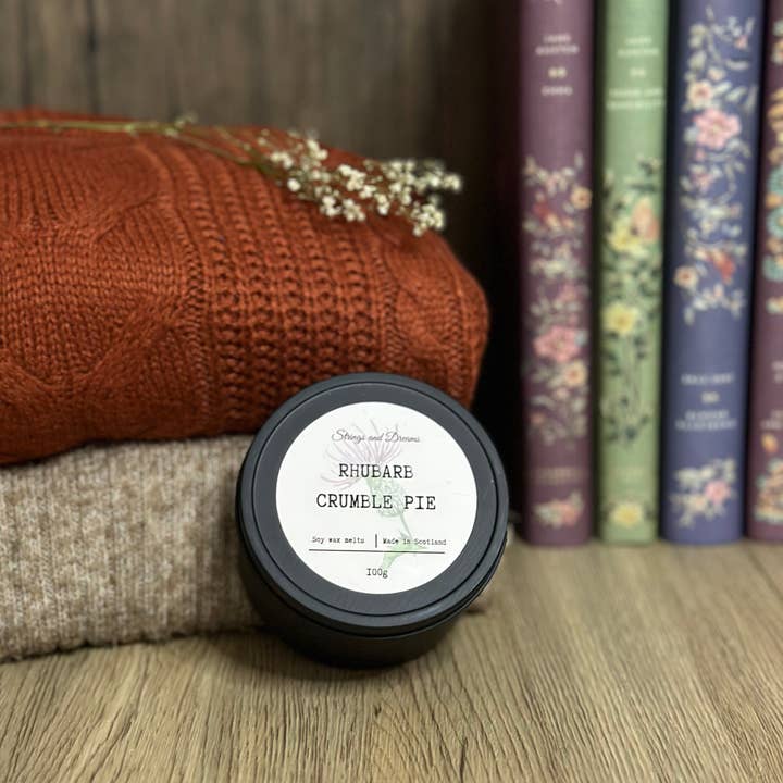 Strings and Dreams Ltd – wholesale Wax melt – Rhubarb crumble Pie scented wax melts4