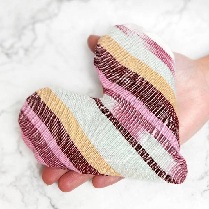 Weighted Comfort Heart Eye Bag for wholesale by Upavim Crafts