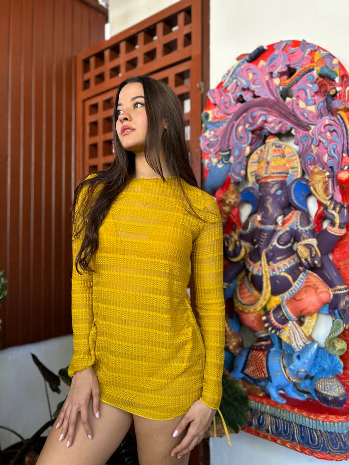 Tunique à manches longues avec nœud pour la vente par Dorado Accessories