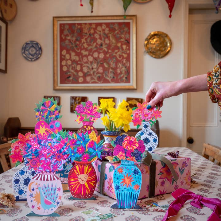 Hutch Cassidy (Greetings Cards and Paper Goods) - Wholesale Everyday Greeting Card - 'Magical Pop Up Tiger Vase' Greetings Card10