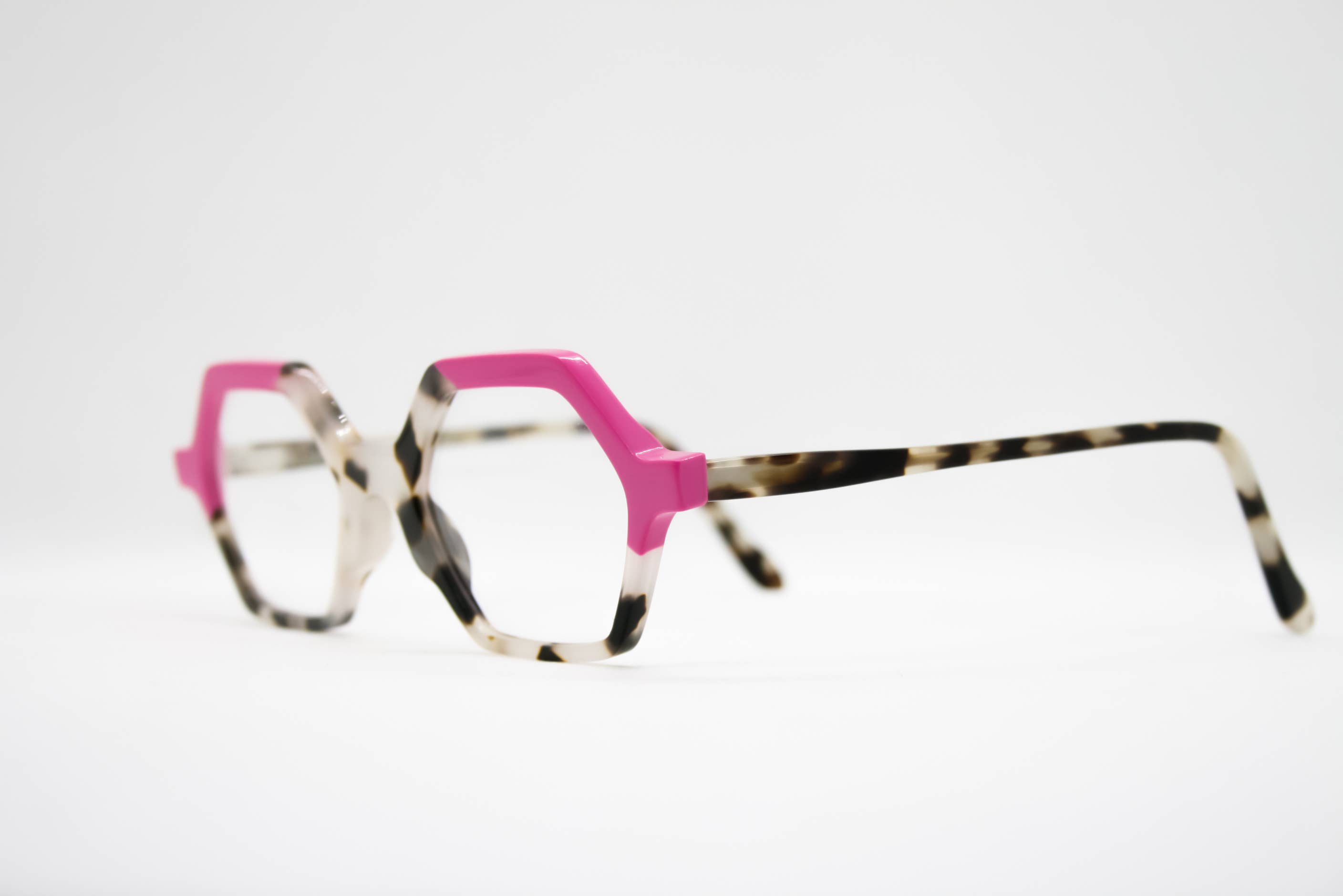 Lussier - Wholesale Eyeglasses - Women's - APOLLO5