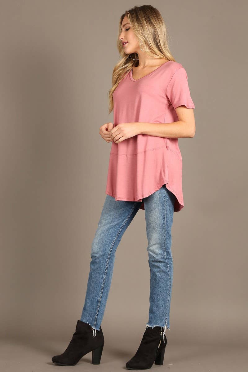 Bella Berry USA - Wholesale Blouse - Women's - Short sleeve, loose fit top with rounded hem.2