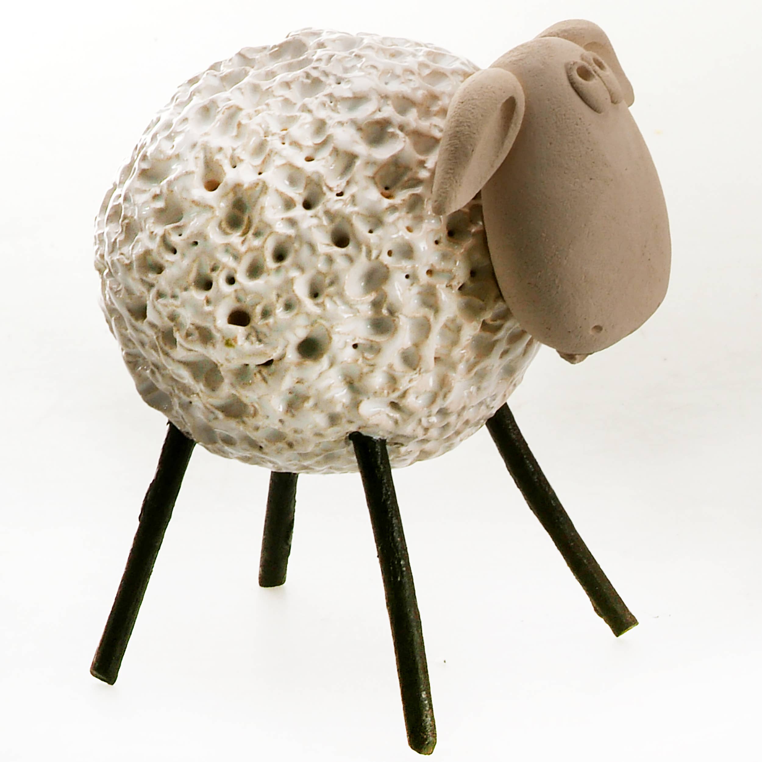 Enigma Supplies - Vendita all'ingrosso Statuette decorative - Pecora lanosa con gambe in ferro, statuetta in ceramica, vari colori27