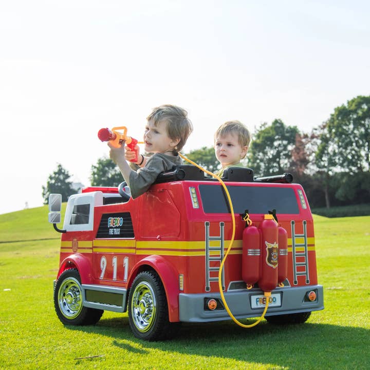 Rouge Camion de pompier 2 places Freddo 24 V Ride On en vente sur Faire