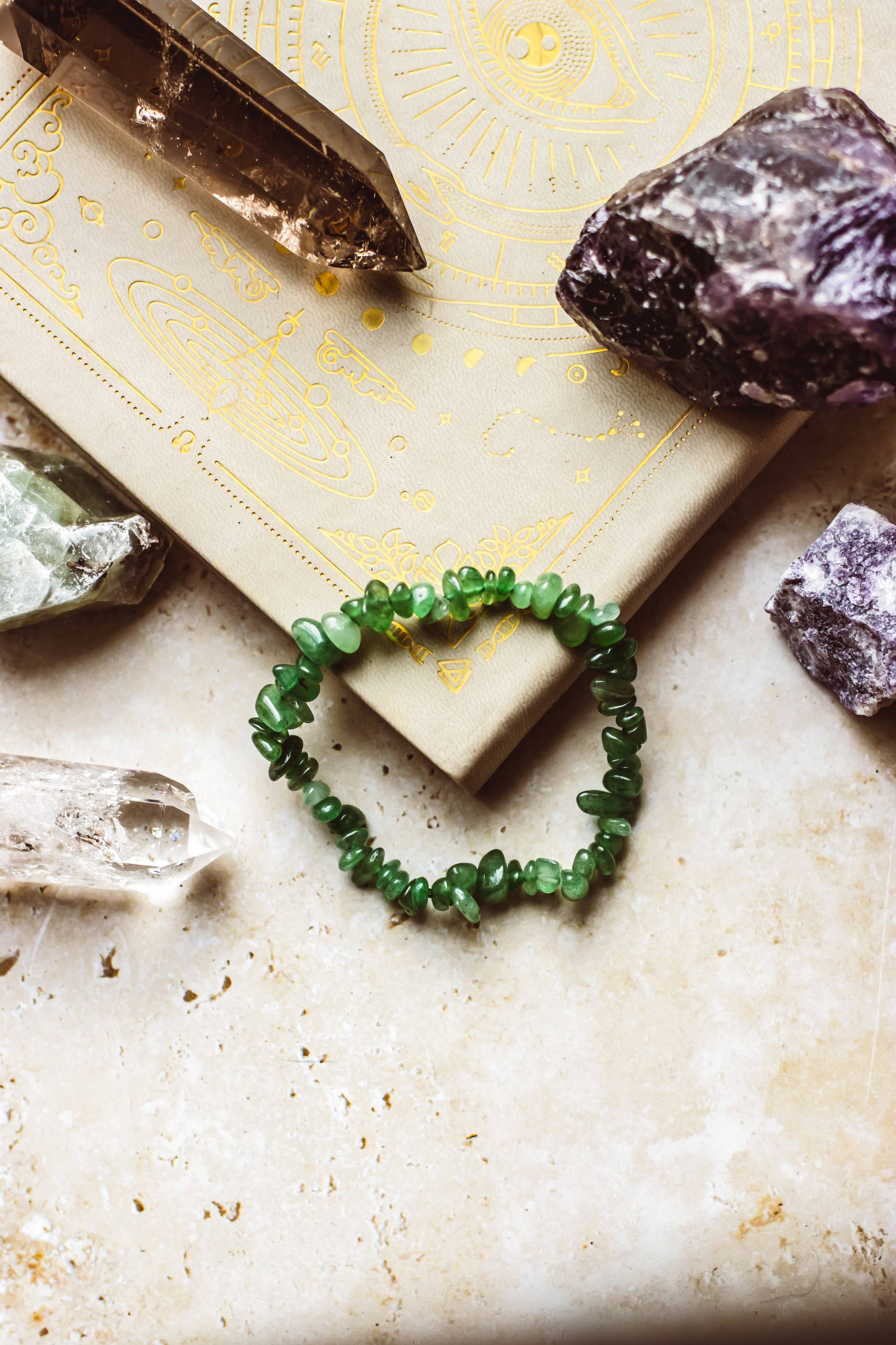 Mindful Living Co. – Großhandel Perlenarmband – Armband aus natürlichen Kristall-Edelstein-Chips | Kristallschmuck16